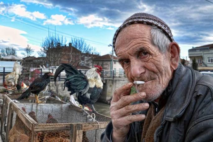 yetiskin-kategorisi-sergileme-senol-sevim