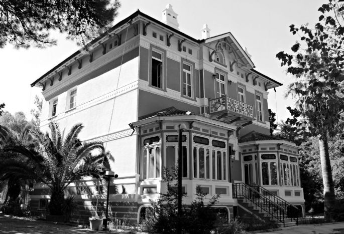 umut-dogu-sayli-sergileme-dijital-01-pandespanian