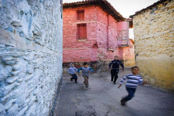 19-ahmet-zeki-okur-kula-sokaklari-sergileme