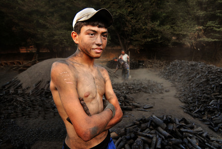 mustafa-gezer-hayatin-yuku-agva-istanbul-birincilik-odulu