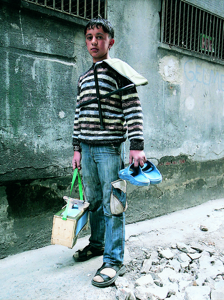 nehla-osseiran-ayakkabi-boyacisi-karakoy-istanbul