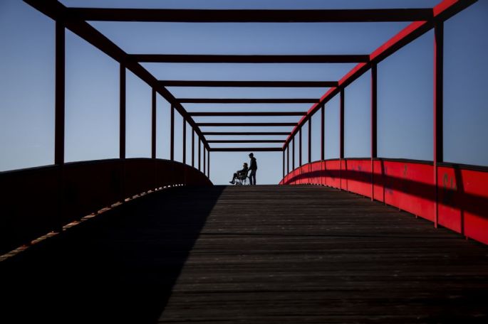 04-ibrahim-ausundu-mansiyon-cizgiler