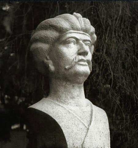 1951-yavuz-sultan-selim-bustu