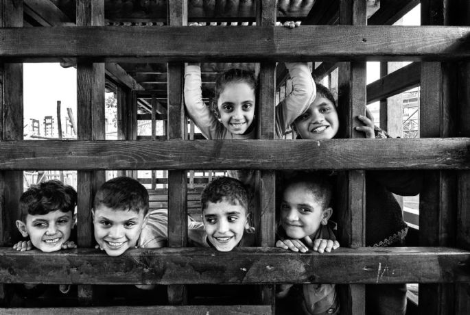 alev-ozcan-sergileme-savasin-cocuklari