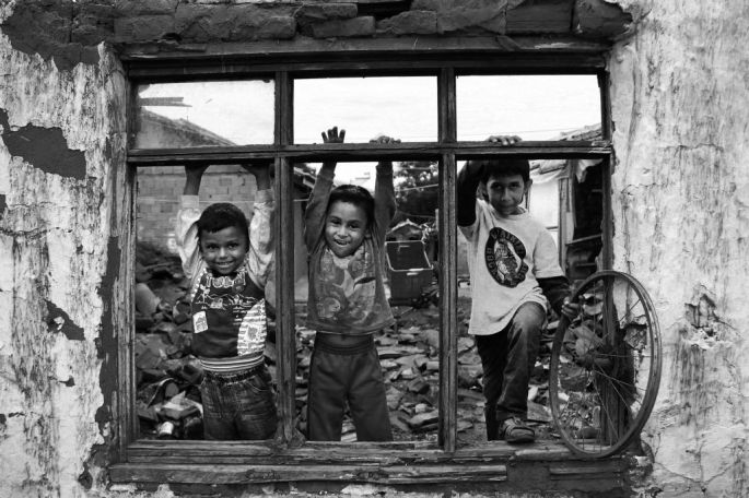 enver-aydin-sergileme-bizim-mahalle