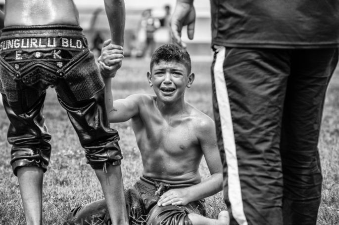 mehmet-tezcan-sergileme-tutacak-el-bulmak