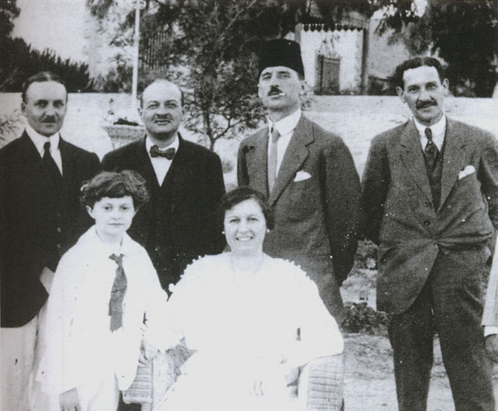 soldan-saga-fransiz-deniz-komutani-rollin-elzear-guiffray-vali-rahmi-bey-m-ksenopoulo-marcel-jeanne-guiffray