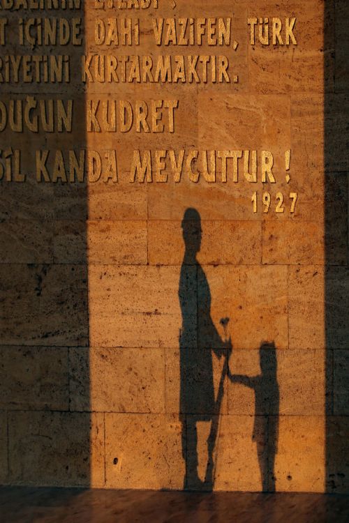 tufan-bilir-sergileme-sevgi