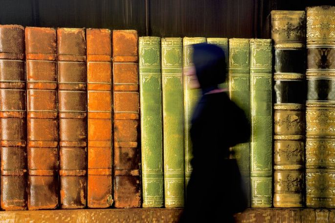 Şükrü Sarıkaya - Sergileme - Kitapların Büyüklüğü