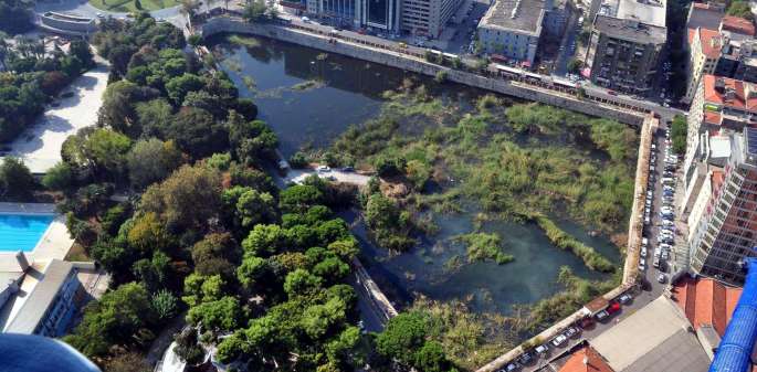 56a0a2a718c7734bb418e967