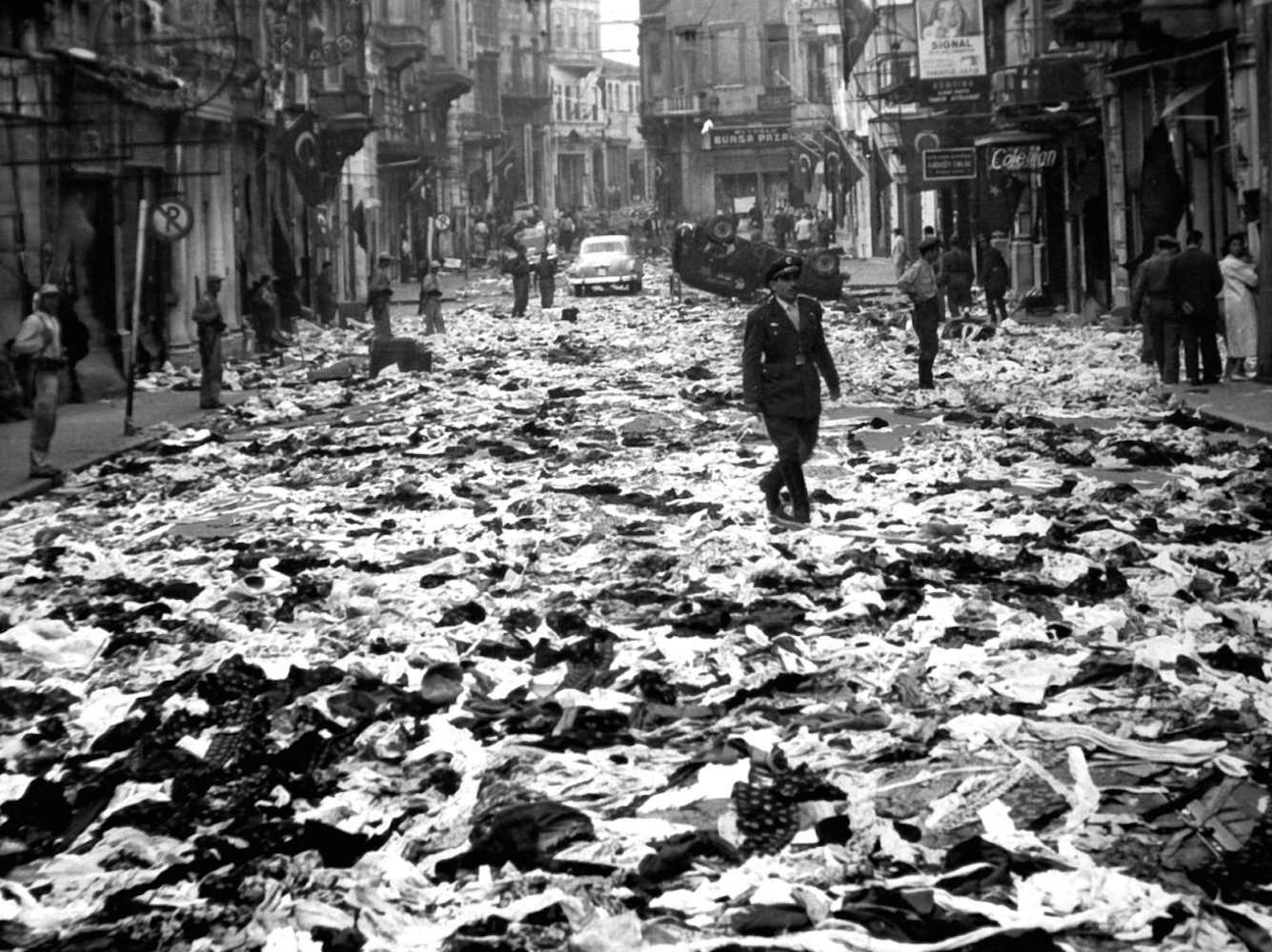 alti-yedi-eylul-istikal-caddesi