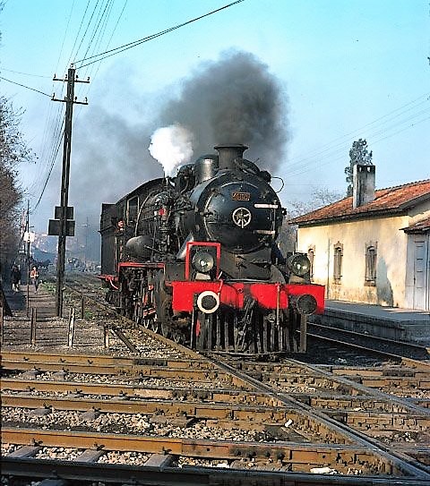 15838_46105_hilal_crossing_izmir_21_march_76