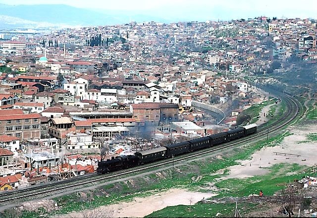 15901_440xx_izmir_suburbs_21_march_76