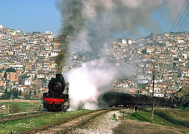 17459_56913+57013_izmir_suburbs_6march77