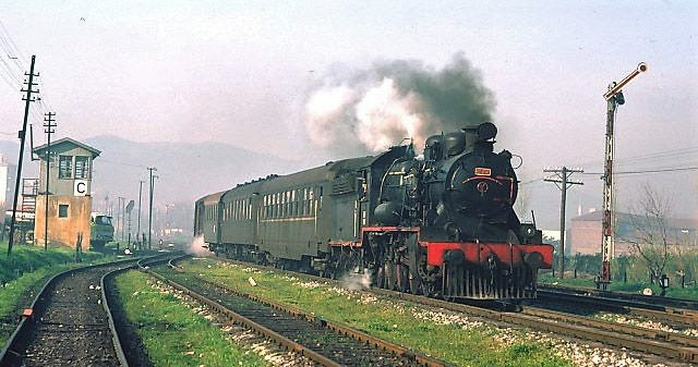 17544_46104_in_izmir_suburbs_7_march_77