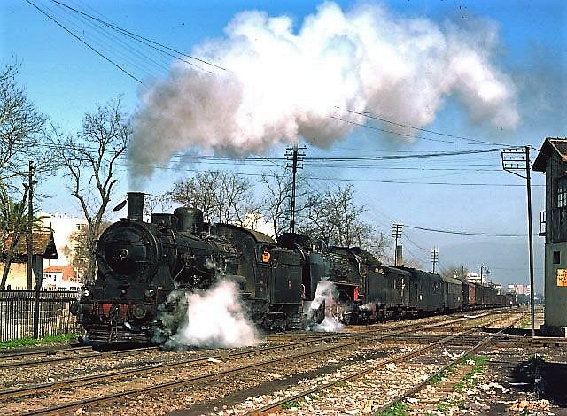 17557_44071+57000_at_hilal_crossing_7_march_77