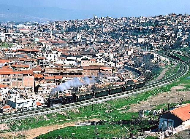 17580_44000_in_izmir_suburbs_7_march_77