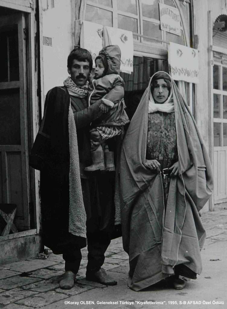 GT4FY-SB-AFSAD-URFALI-AILE-KORAY-OLSEN-752x1024