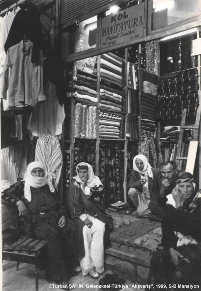 GT8FY-SB-MAN-MISAFIR-TURKAN-SAHIN-1-880x1272