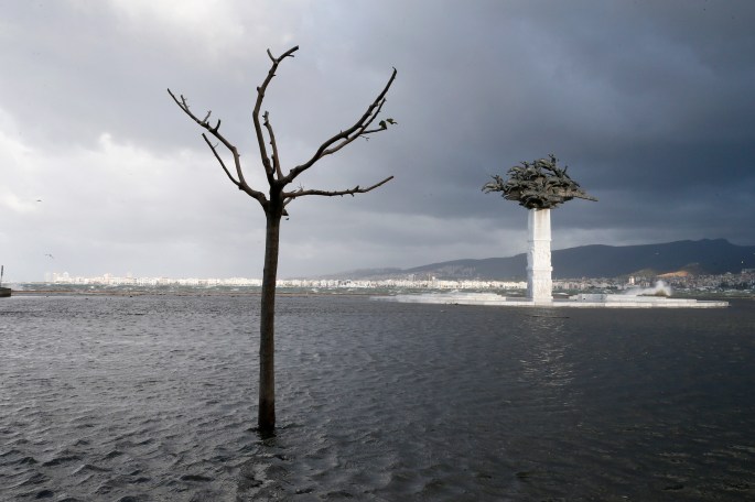 İzmir'de fırtına