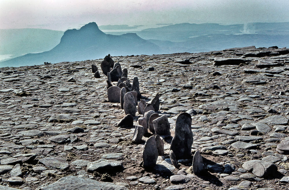 12 A Line In Scotland Cul MOr 1981