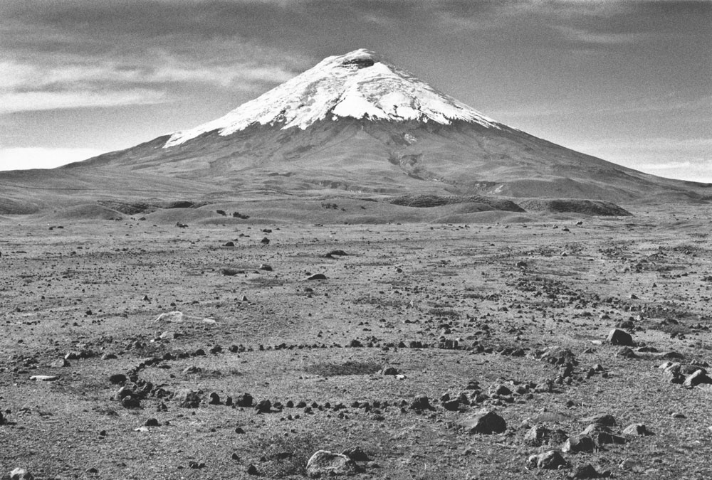32 Cotopaxi Circle A LOng A Twelve Day Walk In Ecuador 1998