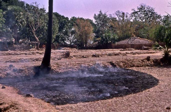 40 Smoky Arc Warli Tribal Land Maharastra India 2003
