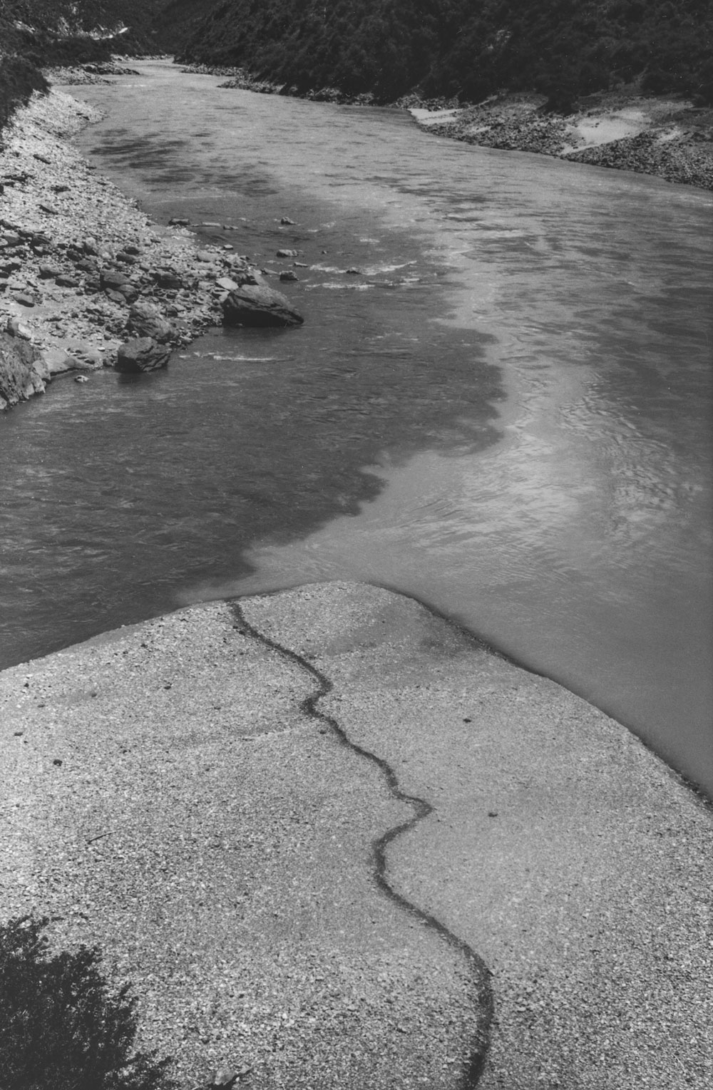 71 Two Rivers Waterline China 2010